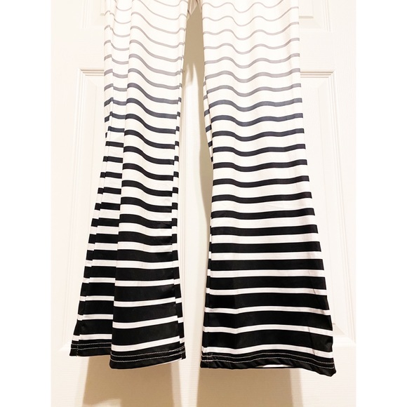 NWOT Striped Semi-sheer Wide Leg Pants Sz Small - Picture 5 of 5
